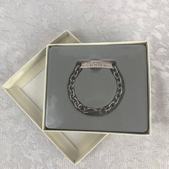 “In Case of Emergency Rush Me to The Mall” Spurious Phrase Chain Link Bracelet - Picture 7 of 11